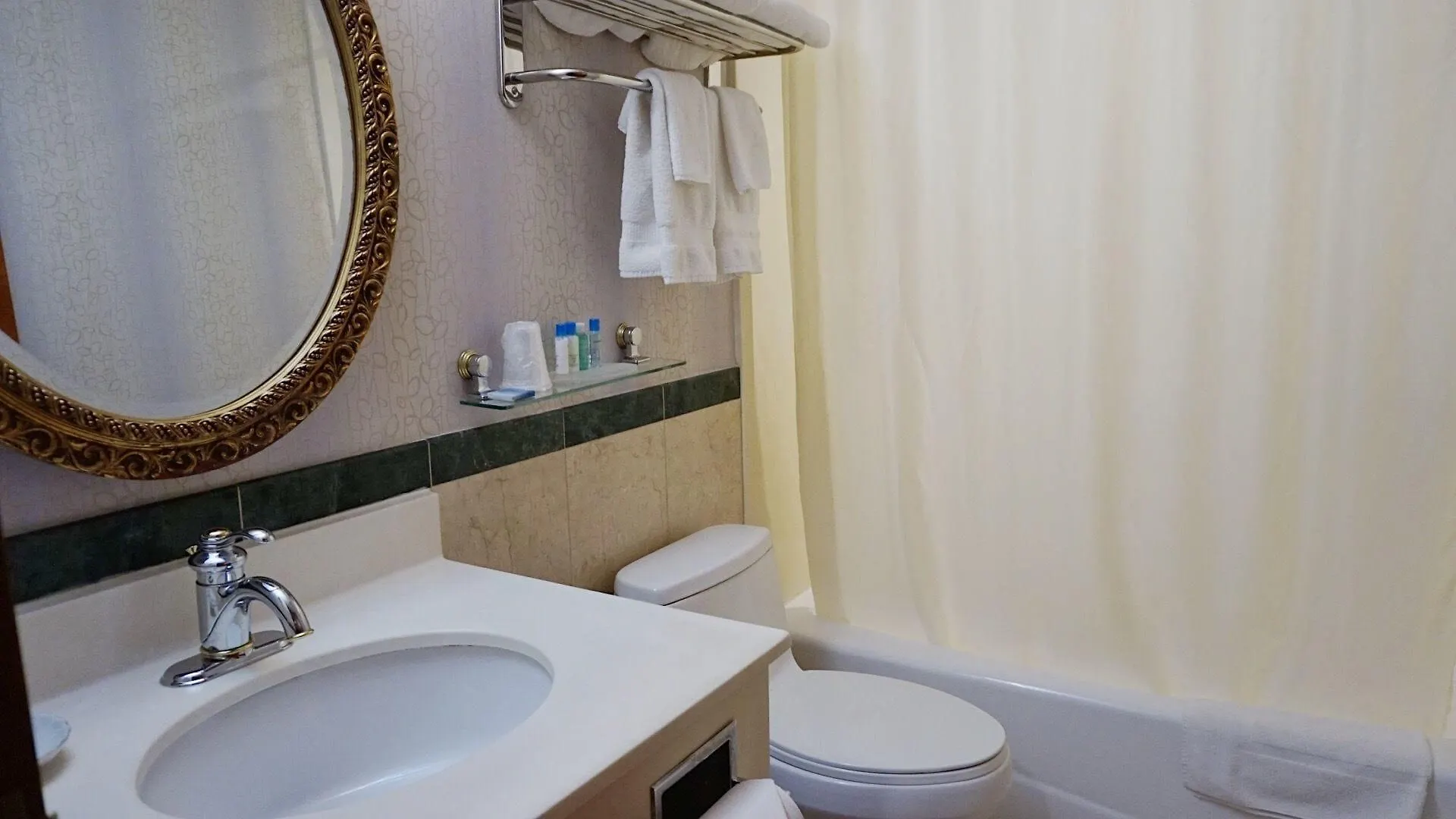 Best Western Queens Court New York